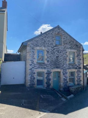 Atlantic Cottage Port Isaac 2 bedroom with parking